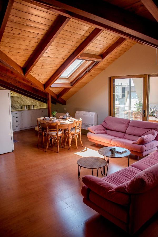 Country Style Attic In The Heart Of Apartment Preveza